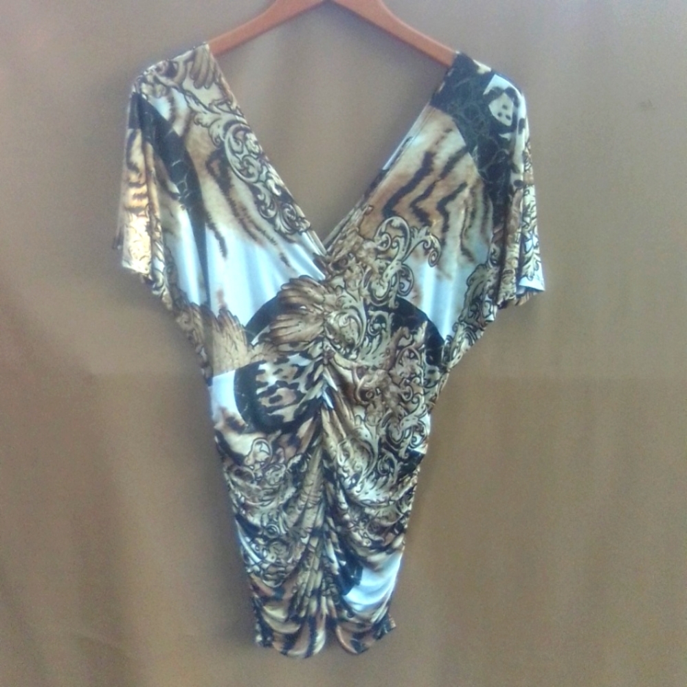 Ladies pleated blouse